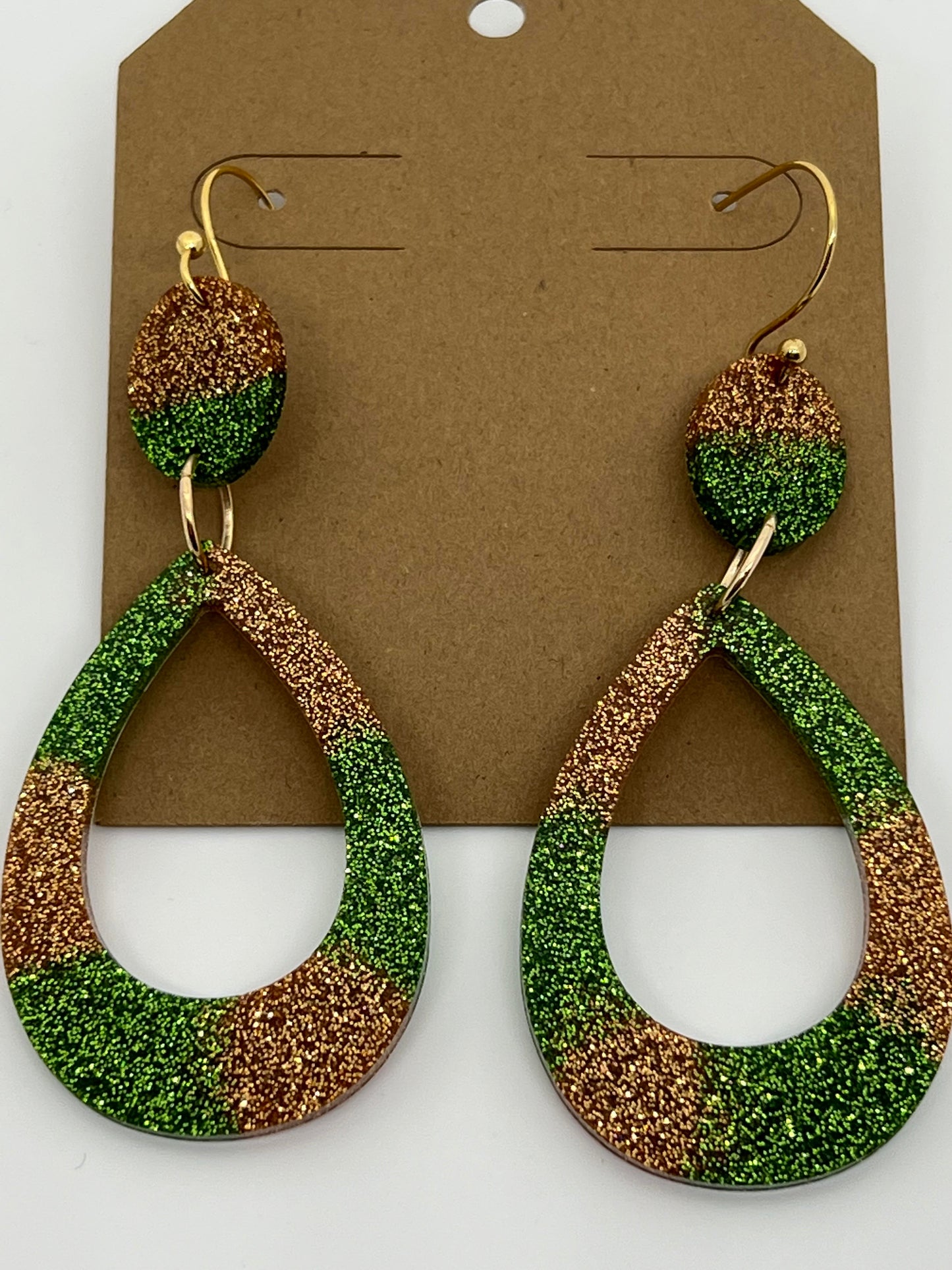 RESIN OPEN TEAR DROP IN SPARKLE GREEN AND GOLD