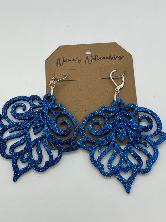 WOOD SCROLL CUT OUT IN GLITTER BLUE