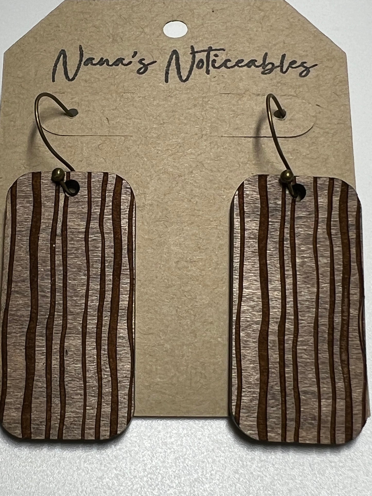 WOOD STAINED WAVY LINE RECTANGLE EARRINGS