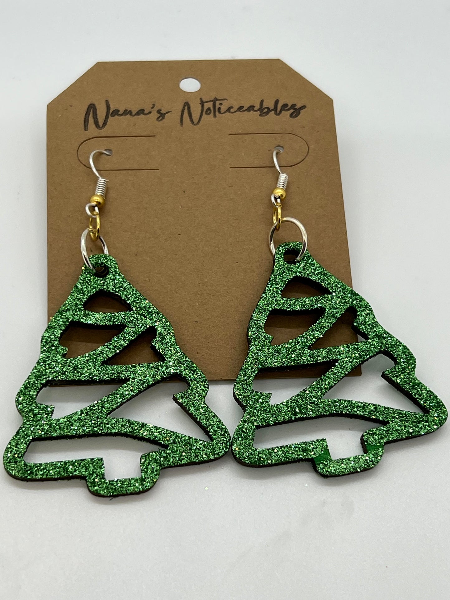 WOOD CHRISTMAS TREES IN GREEN GLITTER