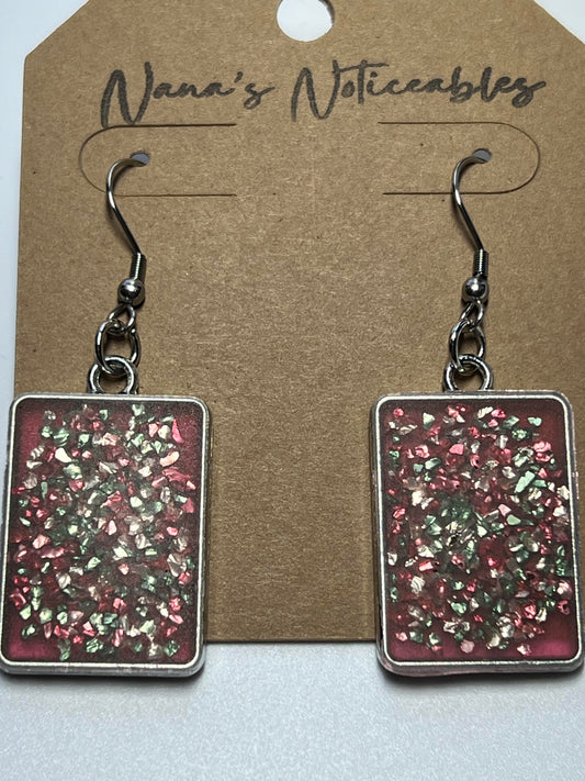 RESIN & METAL SHORT RECTANGLE IN RED, GREEN & SILVER GLITTER