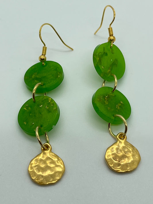 RESIN CIRCLES IN GREEN WITH GOLD LEAF AND GOLD METAL DROP