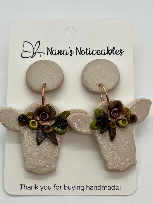 POLYMER COW POST EARRINGS IN IVORY LEATHER TEXTURE WITH FLOWERS