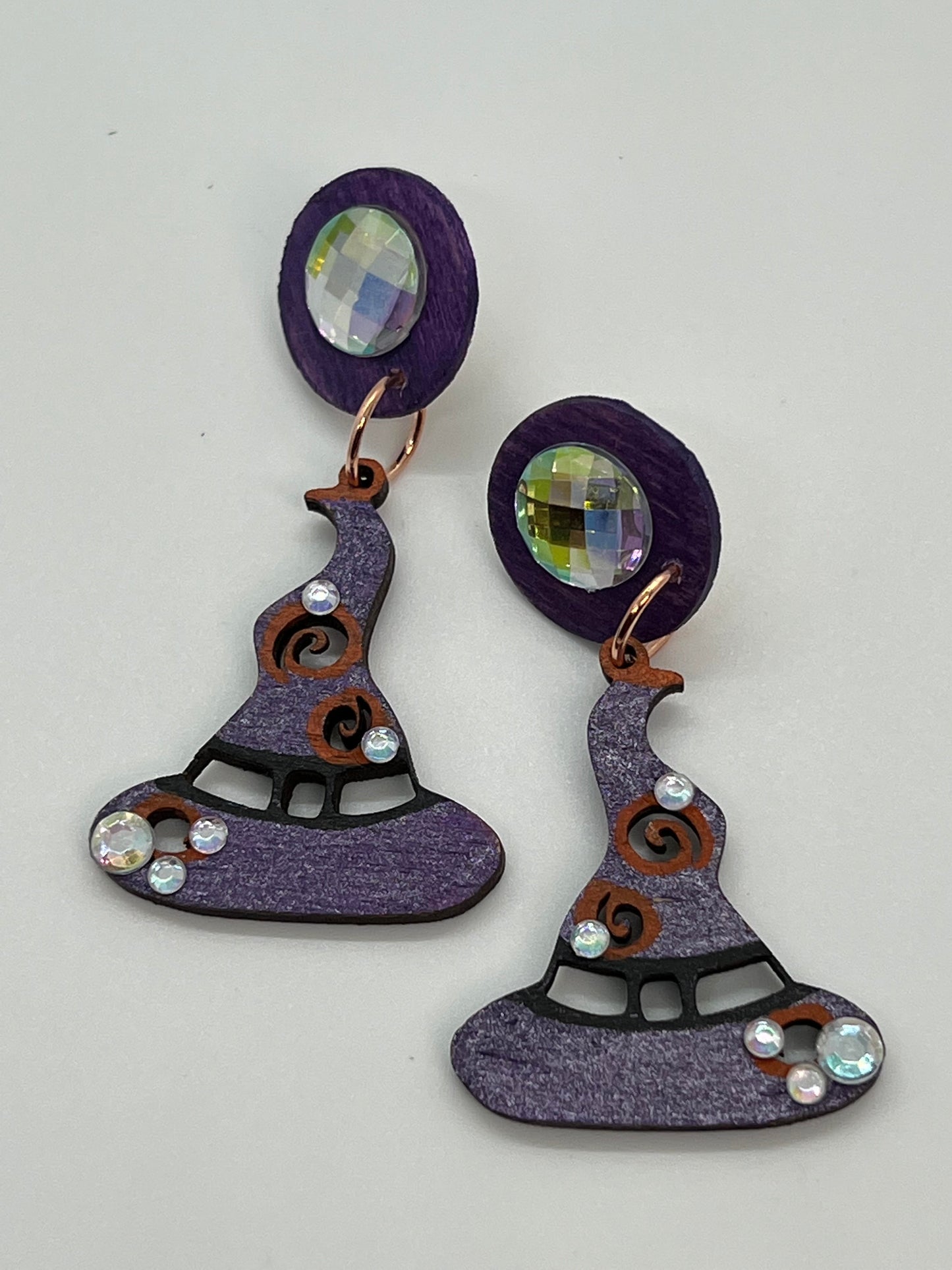 WOOD PURPLE WITCHES HAT WITH BLING