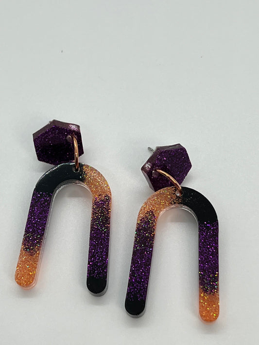 RESIN RAINBOW IN BLACK, ORANGE AND PURPLE GLITTER