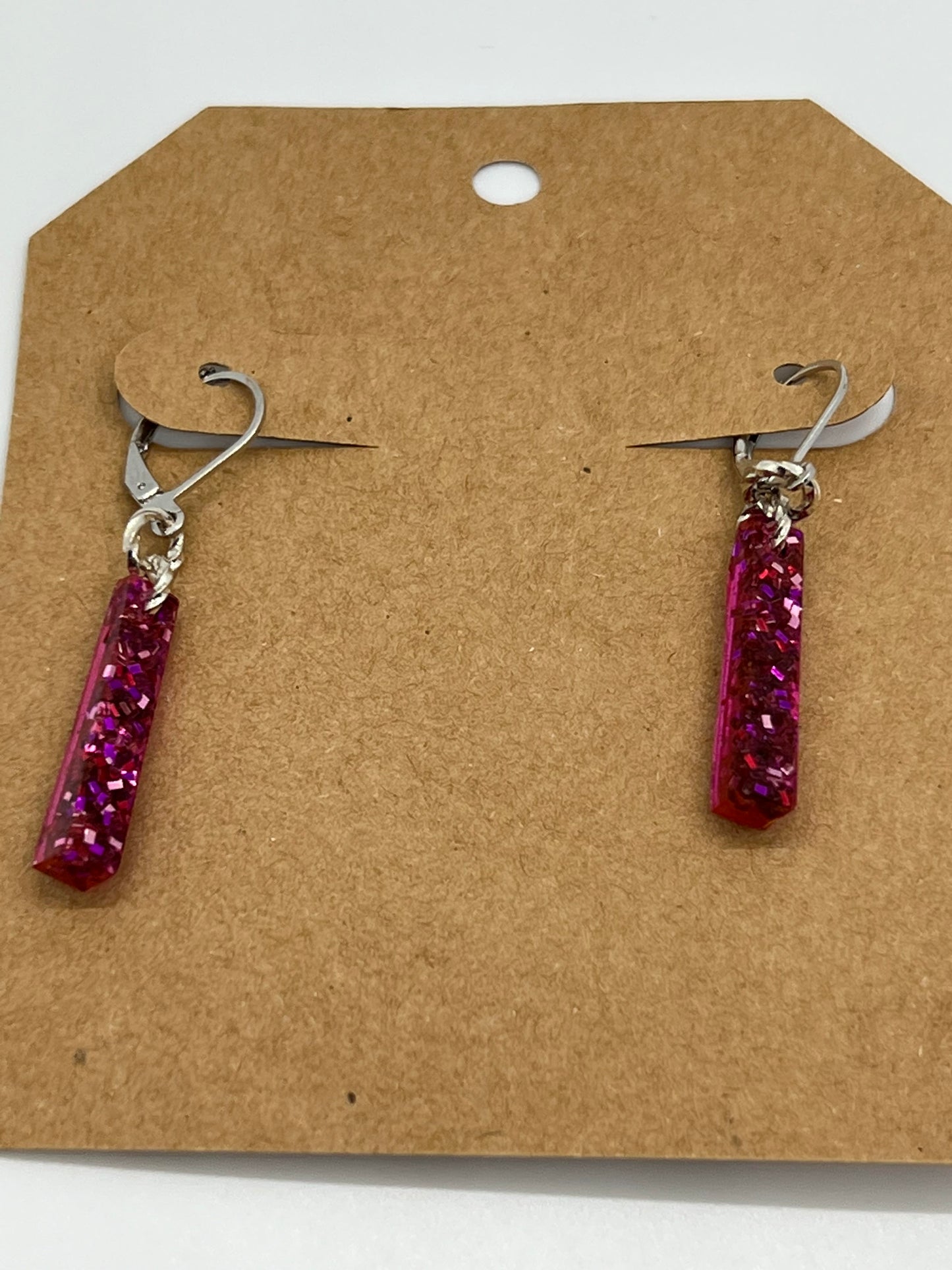 RESIN SKINNY RECTANGLE IN SPARKLE PINKS, RED AND PURPLE