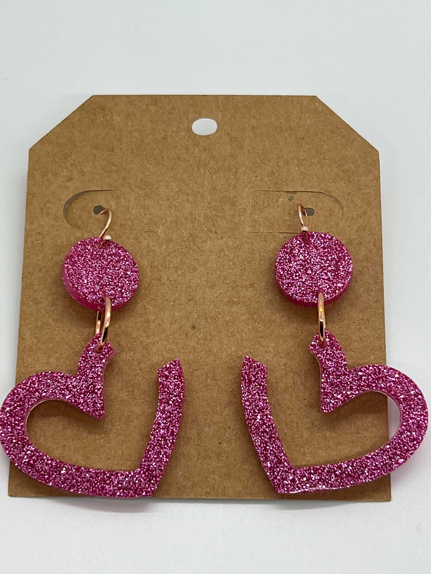 RESIN HEARTS IN SPARKLE BRIGHT PINK