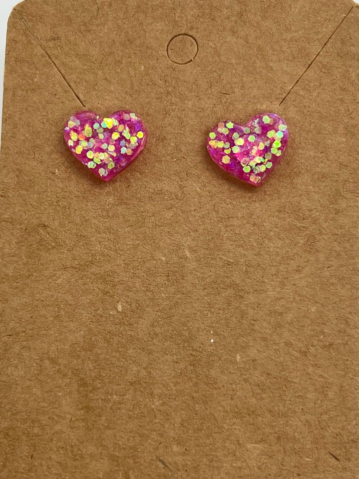 RESIN SMALL SPARKLE HEART IN PINK