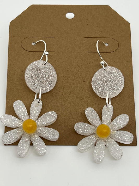 RESIN DAISY DROP IN SPARKLE WHITE AND YELLOW