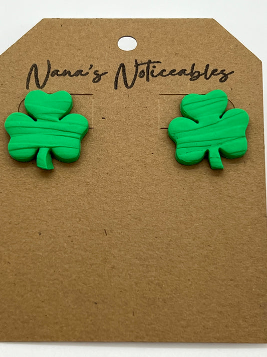 POLYMER SMALL SHAMROCKS IN GREEN