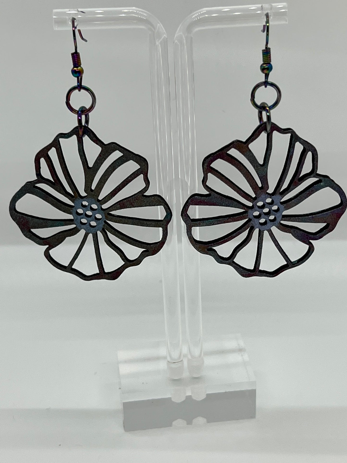 WOOD FLOWER EARRING HAND STAINED IN MULTI METALLIC COLORS