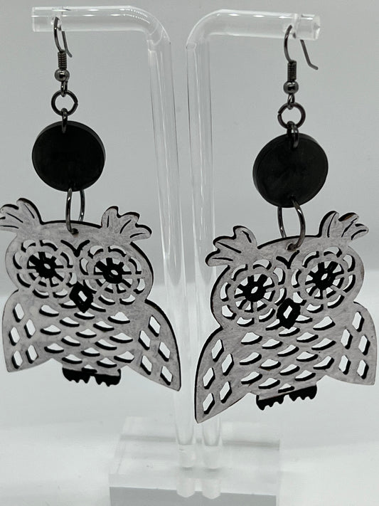 WOOD OWLS HAND PAINTED WHITE